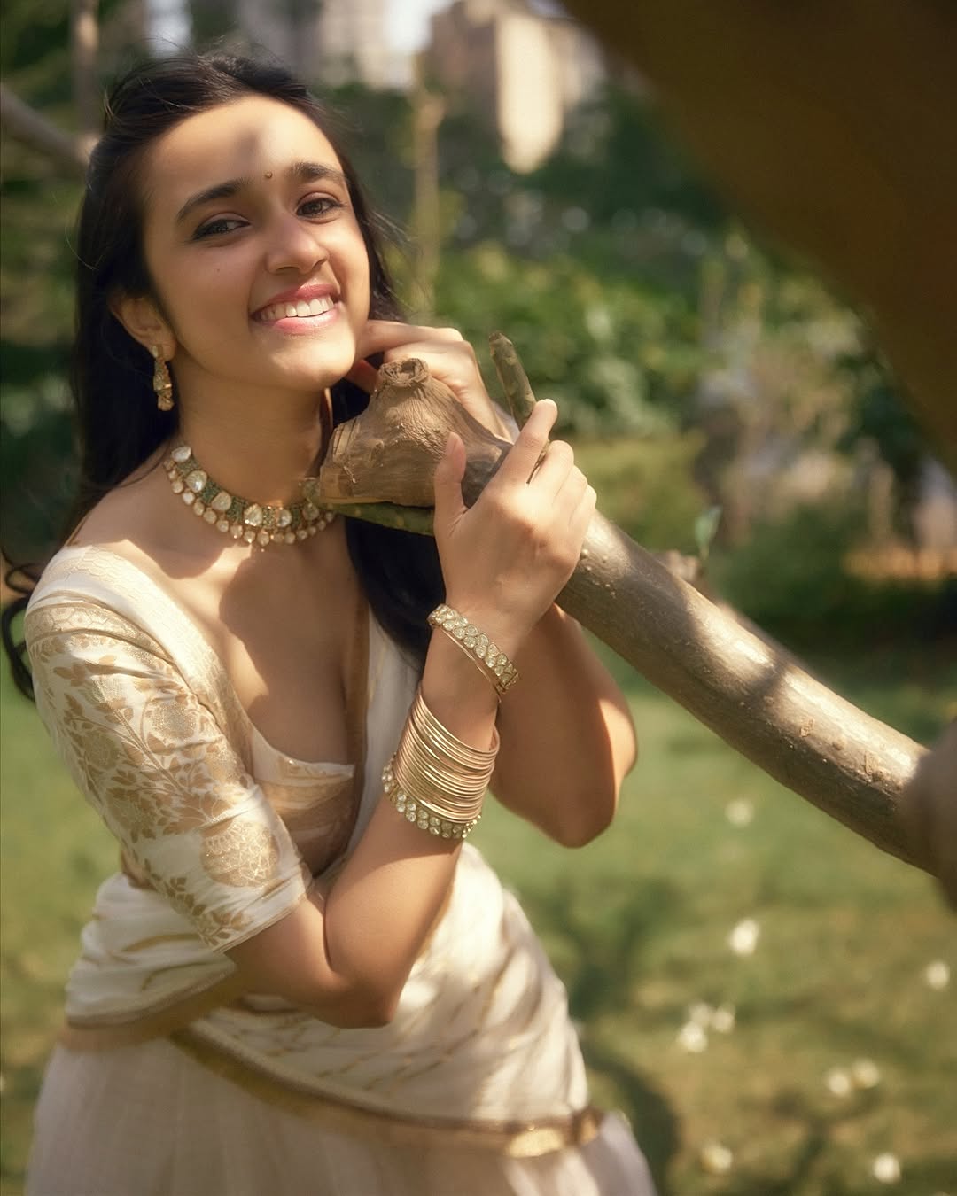 Gmny_GraEAEEA0r?format=jpg&name=large