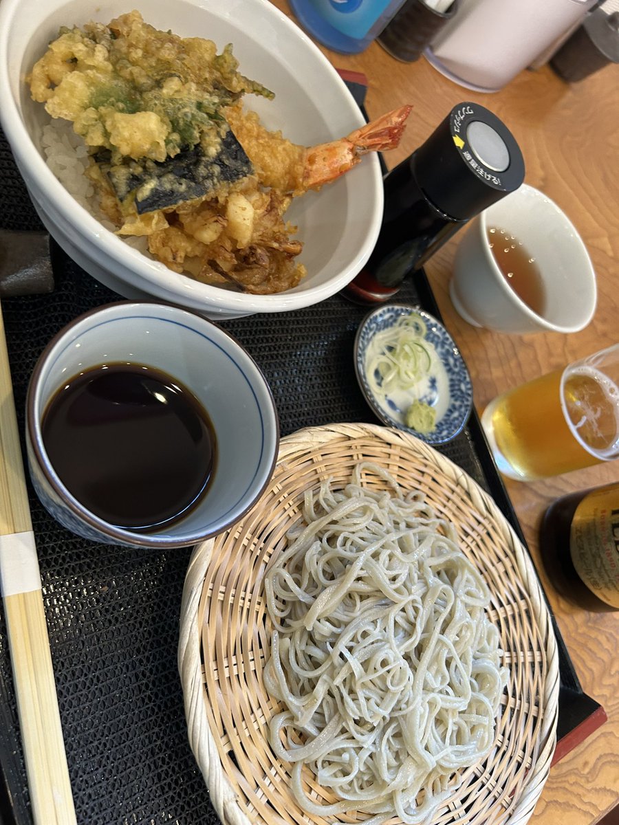お昼食べた。。
十割そばとミニ天丼
トロトロ蕎麦湯も美味しかった〜
#さくらうち