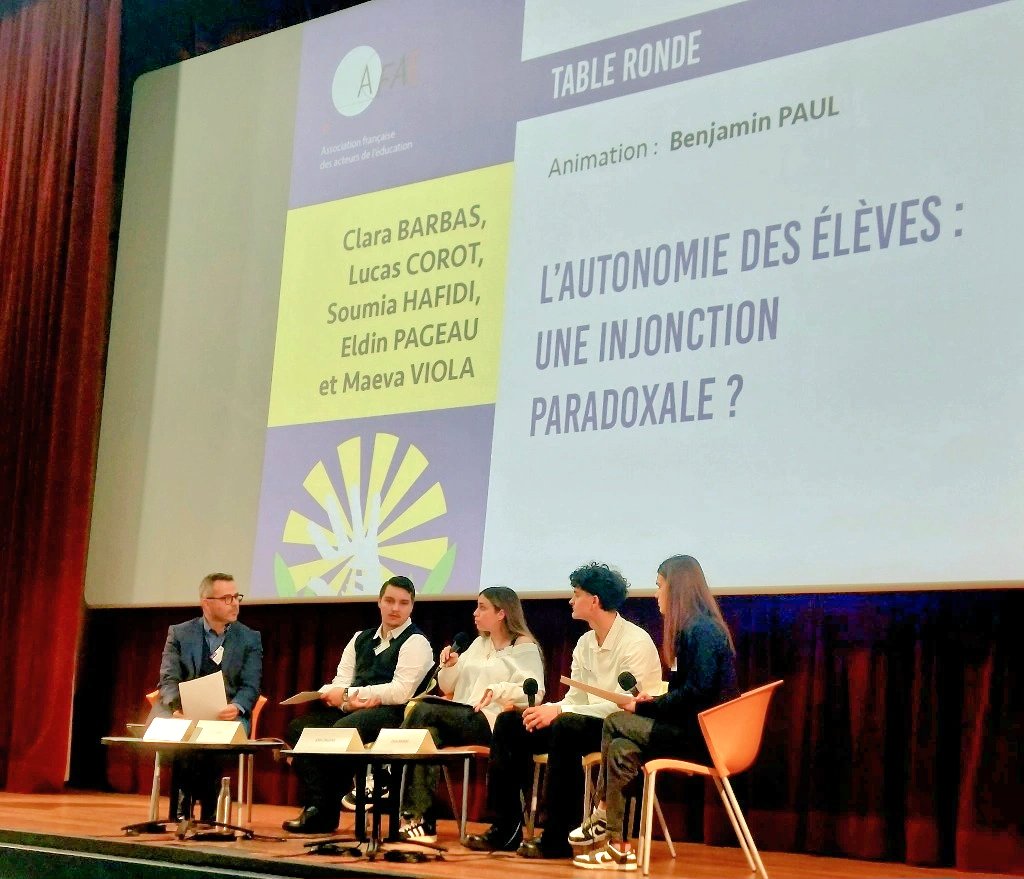 Heureux d'animer la table ronde de l'<a href="/afae_fr/">A.F.A.E.</a> consacrée aux élèves "l'autonomie, une injonction paradoxale ?" qui a parfaitement fait écho aux propos du colloque.
Grand🙏👌💪 à Clara, Maëva, Eldin et Lucas qui ont les témoins des lycéens et étudiants de toutes les filières.