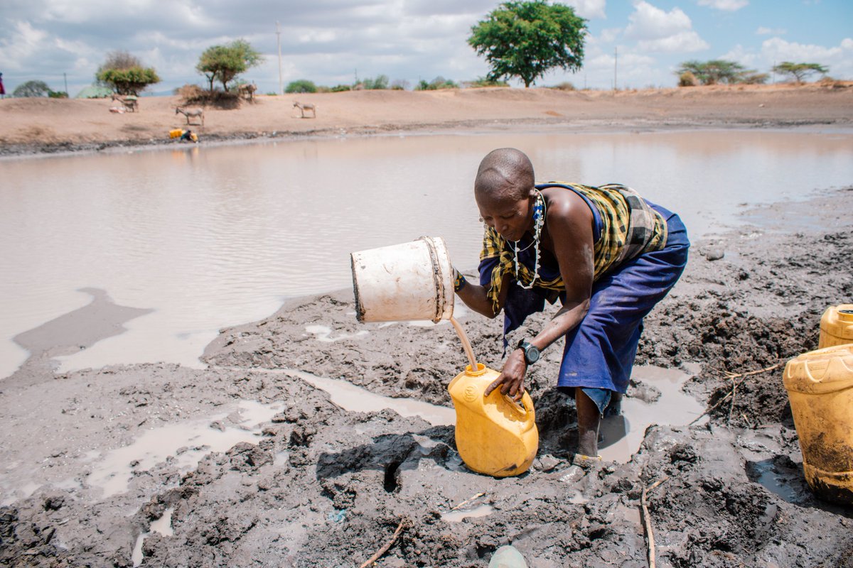 aspa_tz's tweet photo. Walking 15 km daily for water was once a harsh reality for many women in Meserani, Arusha.
Thanks to @TheBrookeEA, a 20,000L water tank now serves 800 households, 1,600 donkeys, and 8,000 livestock, reducing the burden of long treks.

This #WorldWaterDay, we celebrate this impact https://t.co/OGKxIliz1z
