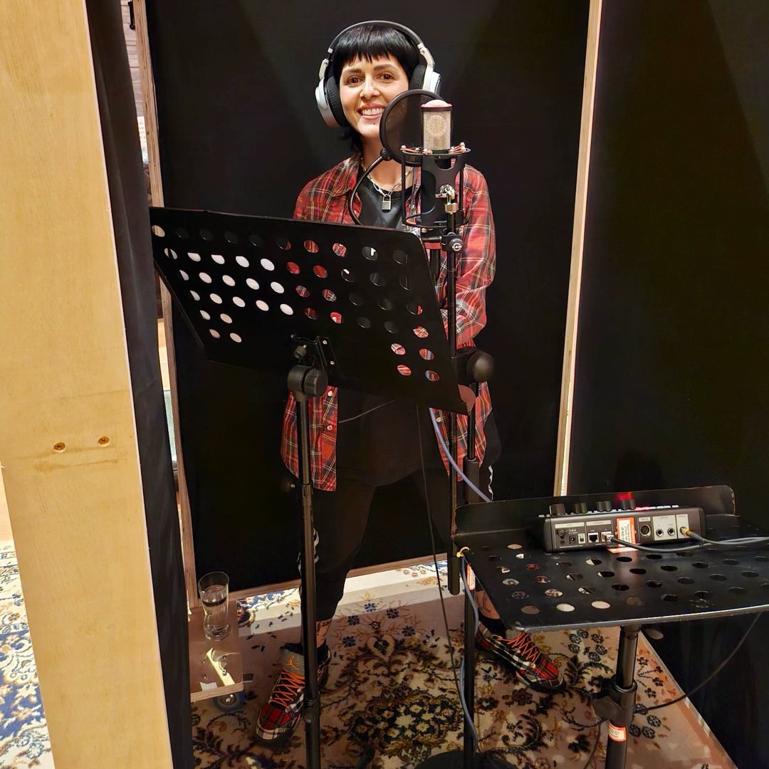 Sonic Boom Six π§π₯6οΈβ£ (@sonicboomsix) on Twitter photo guess who's finished all her vocals for the new sb6 album? #comingsoon guess who's finished all her vocals for the new sb6 album? #comingsoon
