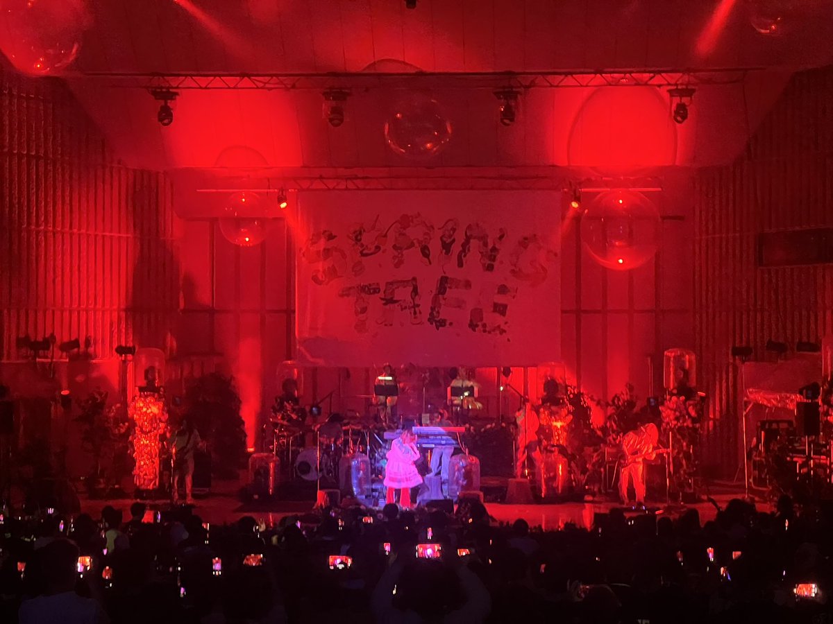 motor17_car's tweet image. レオちゃんのLIVEで撮影OKタイムが出て良かったです😌

最高なひと時でした♪
#家入レオ
#SPRINGTREE 
#野音