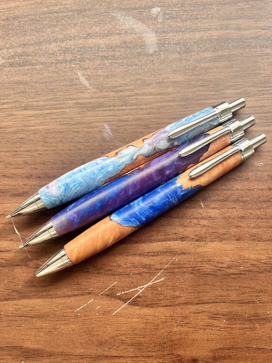 レジンウッド🌊
削っていて楽しいです✒️