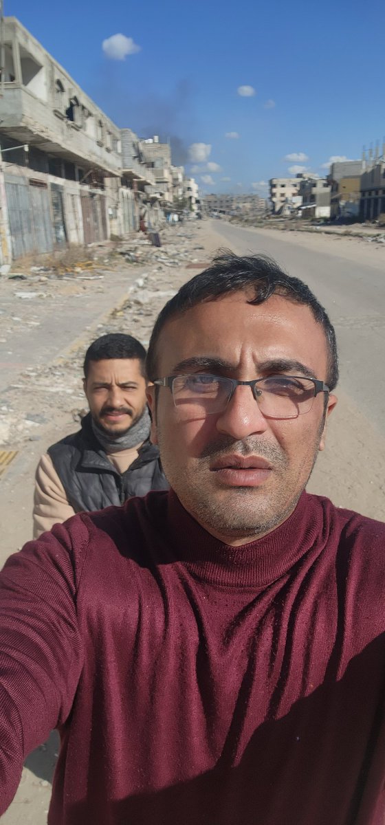 helpcatsmsallam's tweet photo. Anyone in Gaza could be next. Tonight, it was the turn of two of my cousins...
 me and @AhmedSalla45900 We lost our cousins. They were martyred in an airstrike that killed them, their children and their husbands.😔😭
We are still waiting for our turn..  your Prayers for us 🙏 https://t.co/1G6QDDXPrW