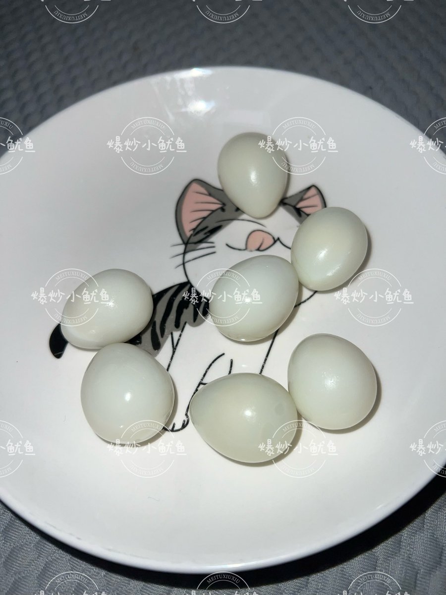 福利姬爆炒小鱿鱼分享的黄推图片3 - 网红私拍内容