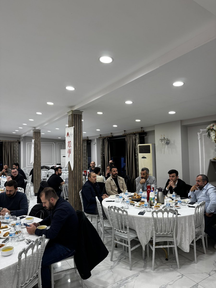 Değerli Misafirlerimiz,

MPLUS 10.yıl iftar programımız, siz kıymetli misafirlerimizin katılımıyla birlik ve beraberlik ruhu içinde gerçekleşti. 
Katılımlarından dolayı misafirlerimize teşşekür ederiz

Saygılarımızla,
MPLUS GRUP YÖNETİM DANIŞMANLIK A.Ş.

Yönetimden Fazlası
