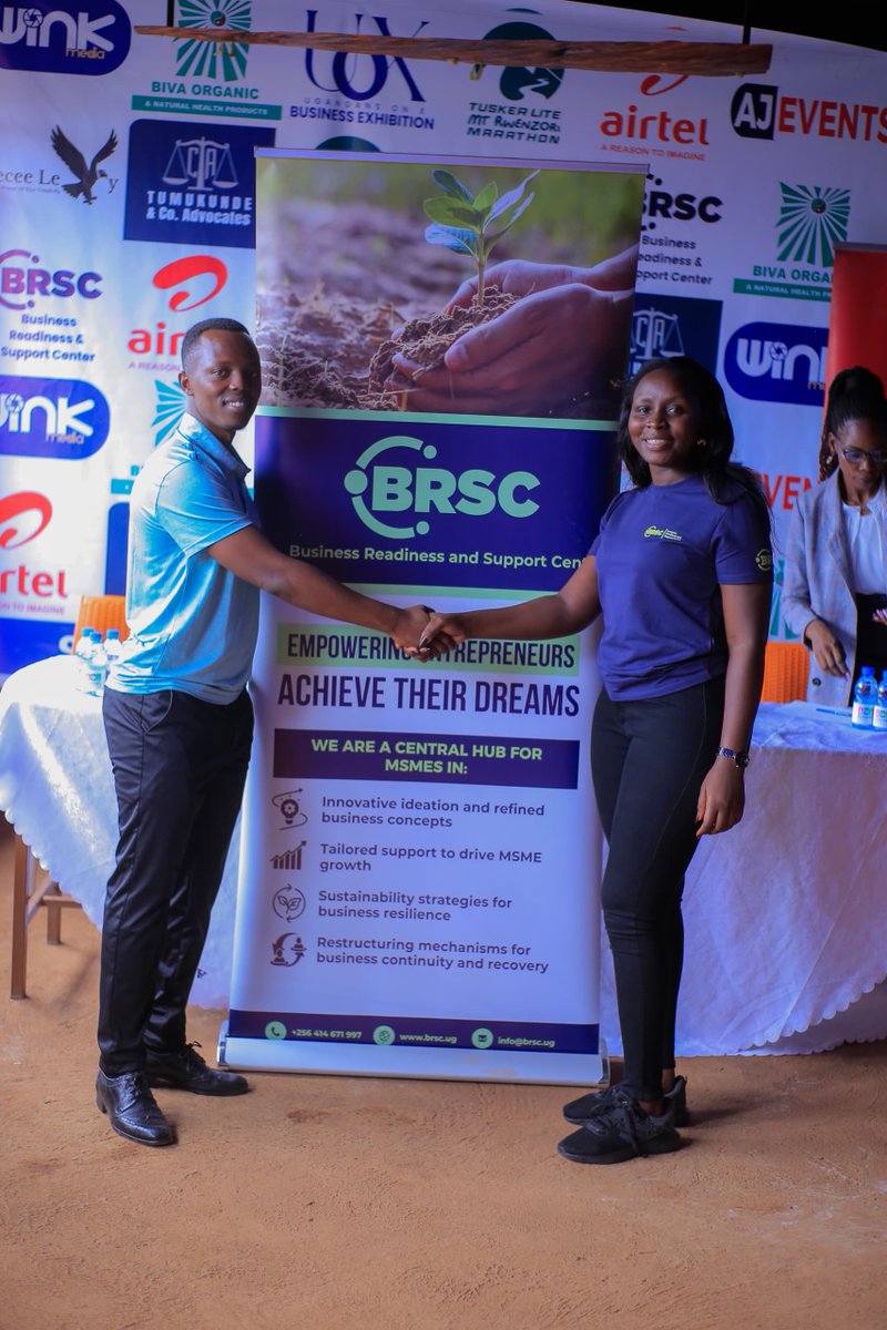 BRSC Member <a href="/lucysuky/">Suuki</a> and UOX President <a href="/KwikirizaNova/">Gideon Nova Kwikiriza</a> exchanged a handshake today at a press conference, marking a significant moment for the business community. 

#UOXBusinessExhibition

<a href="/UOXUganda/">Ugandans On X</a> <a href="/alpeastafrica/">ALP East Africa</a> <a href="/FGimara/">FGimara</a> @WasswaEmma555