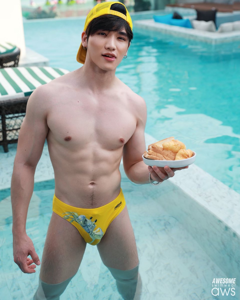 กินปูไหมครับ🦀 
Product : SW133  (swimwear)    
 #awesomeswimwear         

Buy now!     
- AWESOME .... online store.    shope.ee/3AijR62tvr

Photo by
<a href="/real_lifeaws/">real_life.awesome</a>