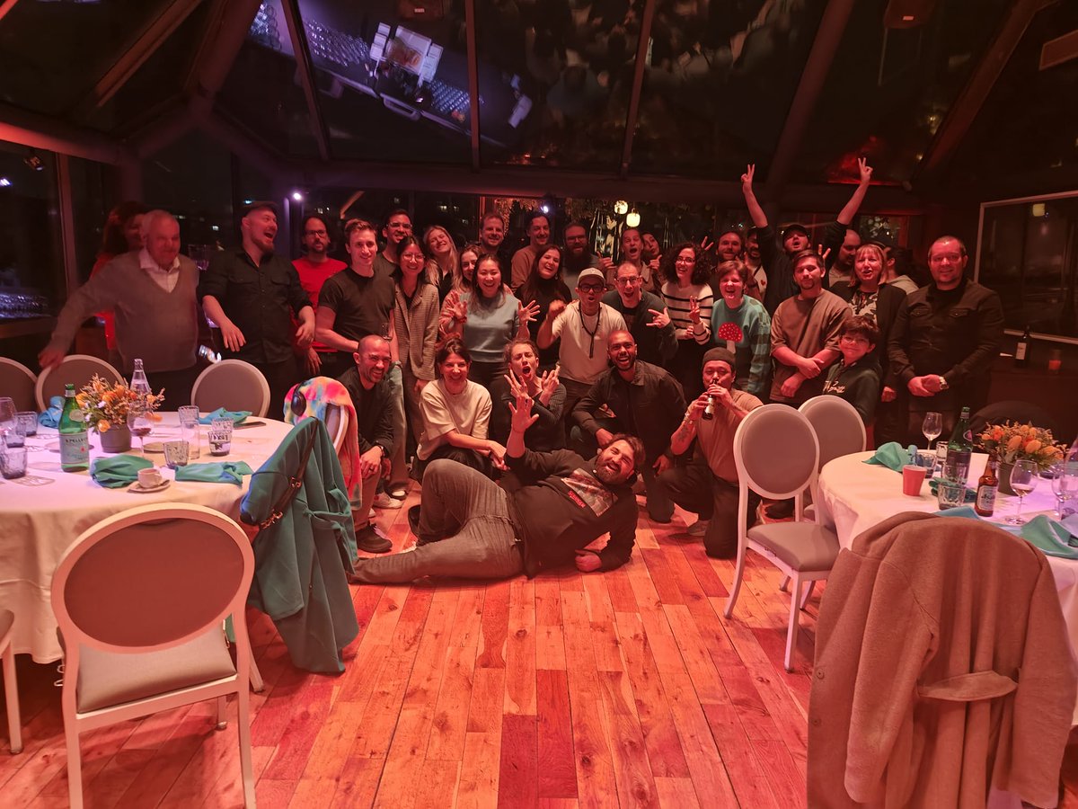 Ohhhh #ParisReactWeek has been epic, and still not done yet, our Saturday Speaker Activity is here to close the show 🤪...and we just love it