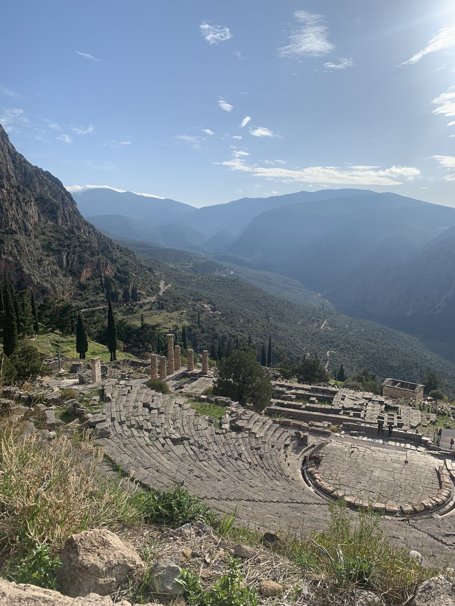 HomerPavlos's tweet image. Delphi. I’m telling you, this is the land of heroes and gods. 🇬🇷☀️🏛️