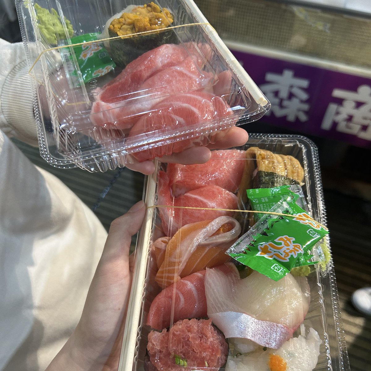 _bietan's tweet photo. 行きたかった唐戸市場に行ってきたヨ！
お寿司うますんぎで最高だった😽彼氏食べる量少なくて私だけバクバク食べてた😽 https://t.co/qhBCvhnGWf