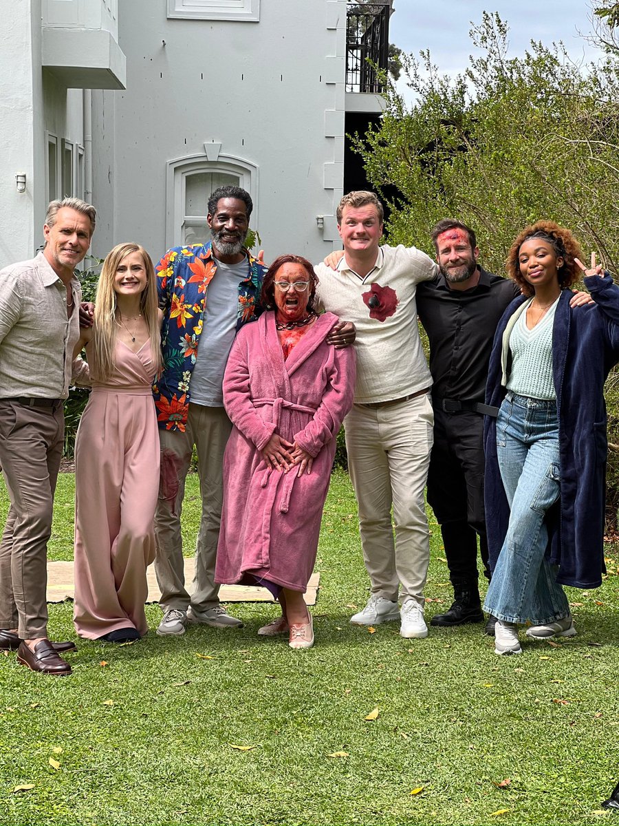 robynsarascott's tweet photo. Invasive 2 Getaway is Out on @Tubi 
Beautiful Happy Shiny Wonderful People making Creepy Scary Terrifying Horror Movie and Holding the knife is The Powerhouse and my Dearly Loved Director @jemgarrard @BlueIcePictures https://t.co/zCHxy0JuVL