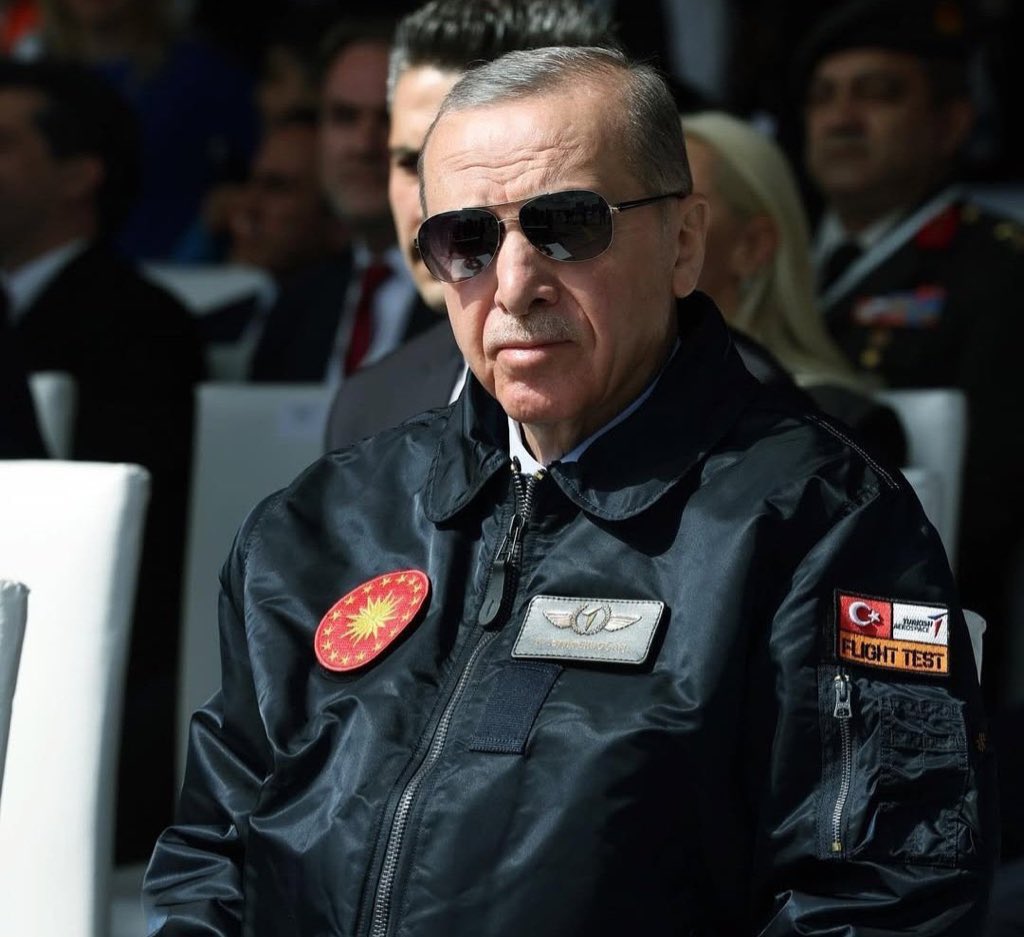 <a href="/geertwilderspvv/">Geert Wilders</a> <a href="/RTErdogan/">Recep Tayyip Erdoğan</a> Yaşasın Atam Erdoğan

O bir Dünyanın lideridir.