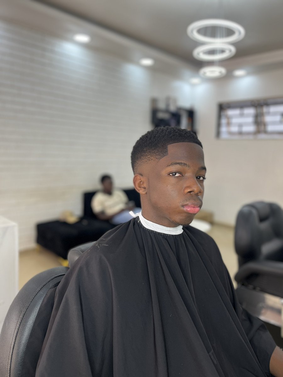 _Ogi_Eli_'s tweet photo. What trim suites you 🤔 https://t.co/tuSWoa4THM