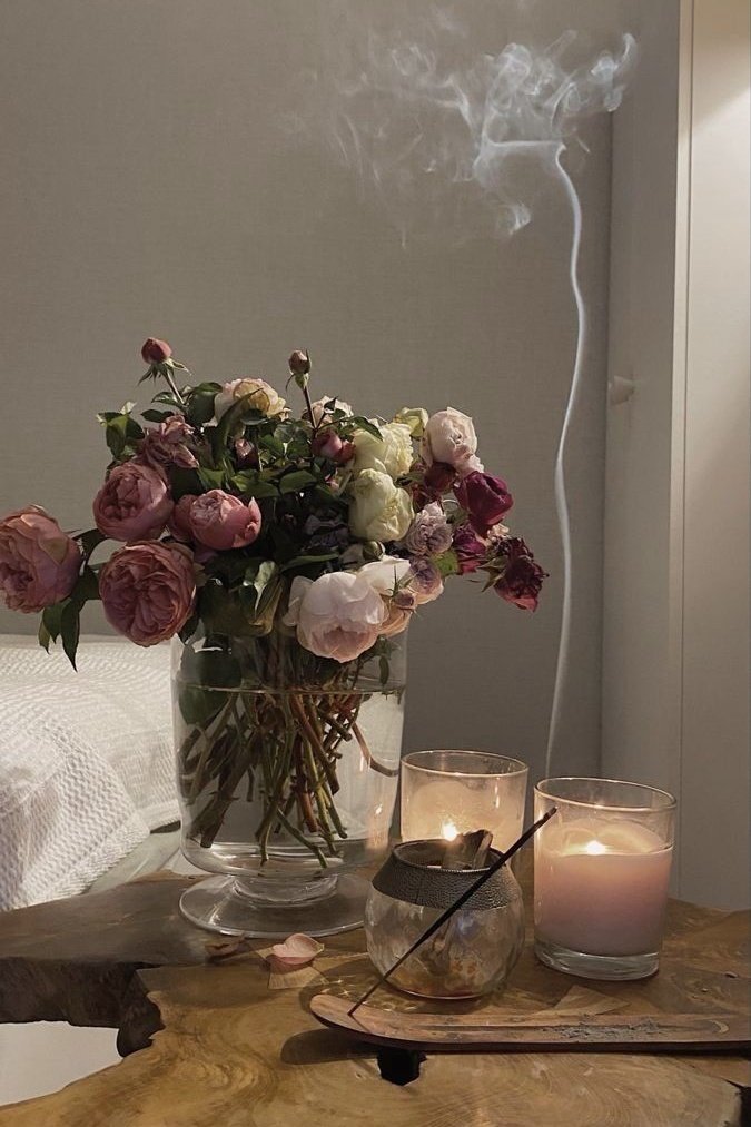 autumn girl tweet media