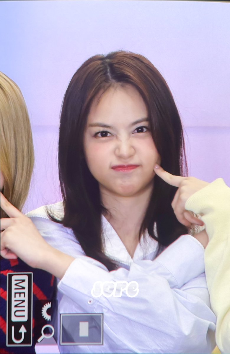 sore tweet media