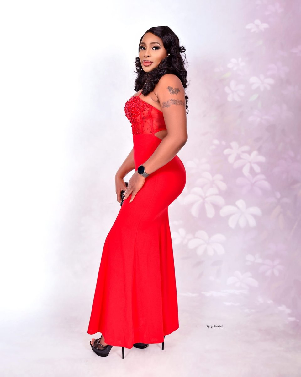 W_O_N_D_A_A's tweet image. Happy Birthday @trollingbees thanks for being such an amazing and beautiful soul. Wishing you long life,prosperity and a fulfillment of all your dreams,aspirations and goals. Love you sugar mummy ❤️