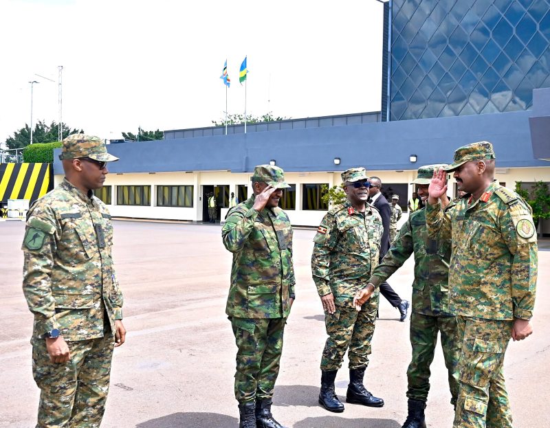 CDF Gen Kainerugaba Concludes Kigali Visit - #ChimpReportsNews
chimpreports.com/cdf-gen-kainer…