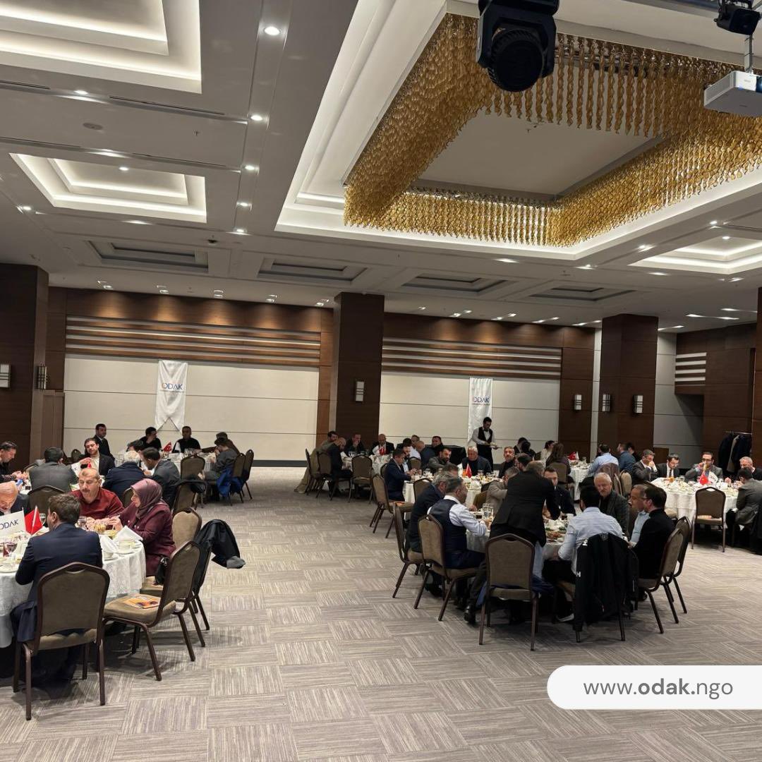 odakder's tweet photo. Okulları destekliyor, su kuyuları açıyor, lise ve üniversite öğrencilerine eğitim desteği sağlıyor, düzenli sosyal yardımlarla ihtiyaç sahiplerine ulaşıyoruz. https://t.co/SG7MTTHCQb