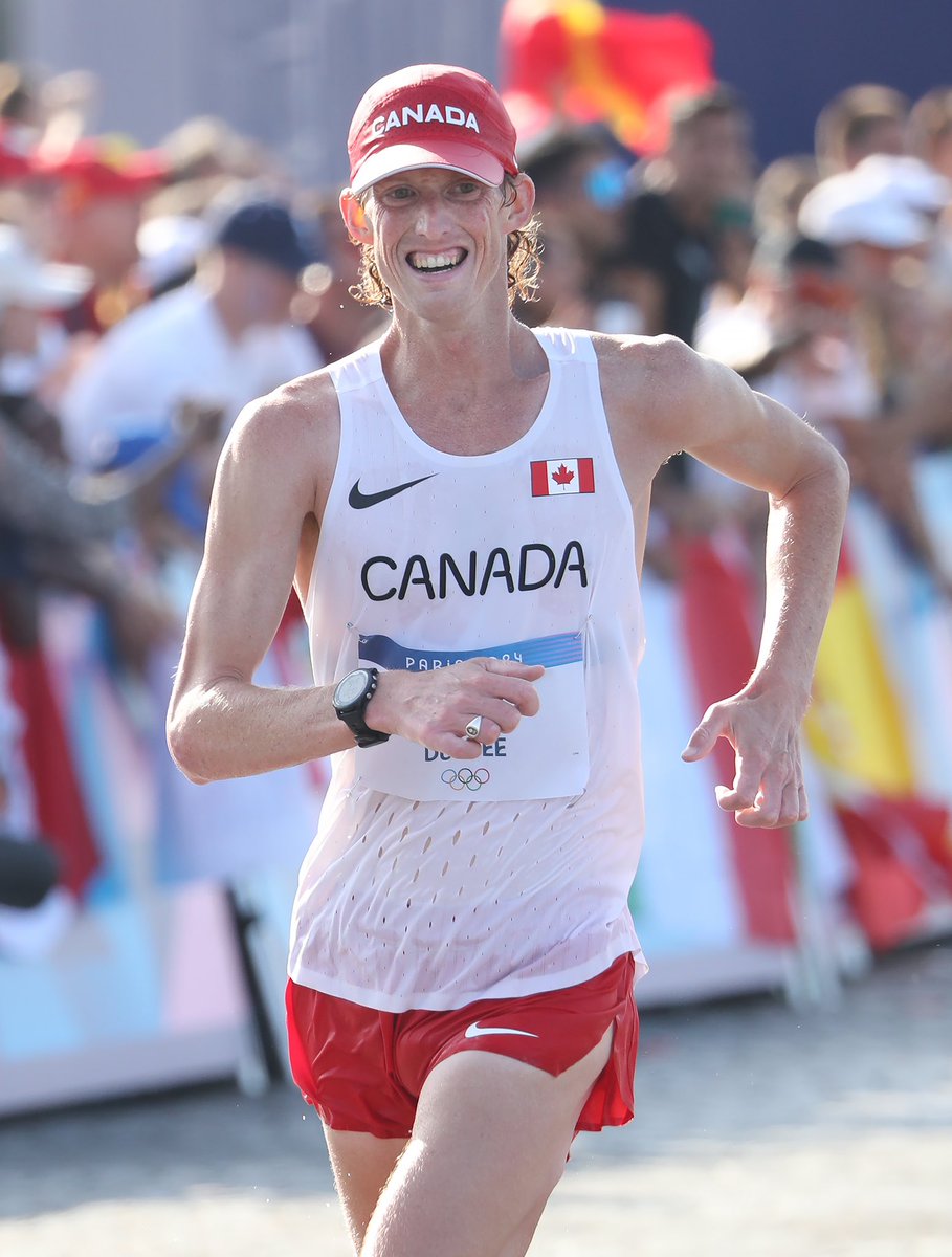 WORLD RECORD 🌎💥

A masterful performance! <a href="/EvanDunfee/">Evan Dunfee</a> smashes the 35km race walk world record at the Meeting Dudinska 50, crossing the line in 2:21:40 and trimming valuable seconds off the previous record.