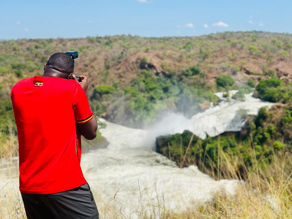 byamugi1983's tweet photo. "Capturing the breathtaking beauty of Murchison Falls National Park. Surrounded by lush landscapes and vibrant wildlife, this park is a true gem of Uganda's natural wonders. #MurchisonFalls #Uganda #NatureLovers #WildlifeSafari" https://t.co/kcaPaeCzMc
