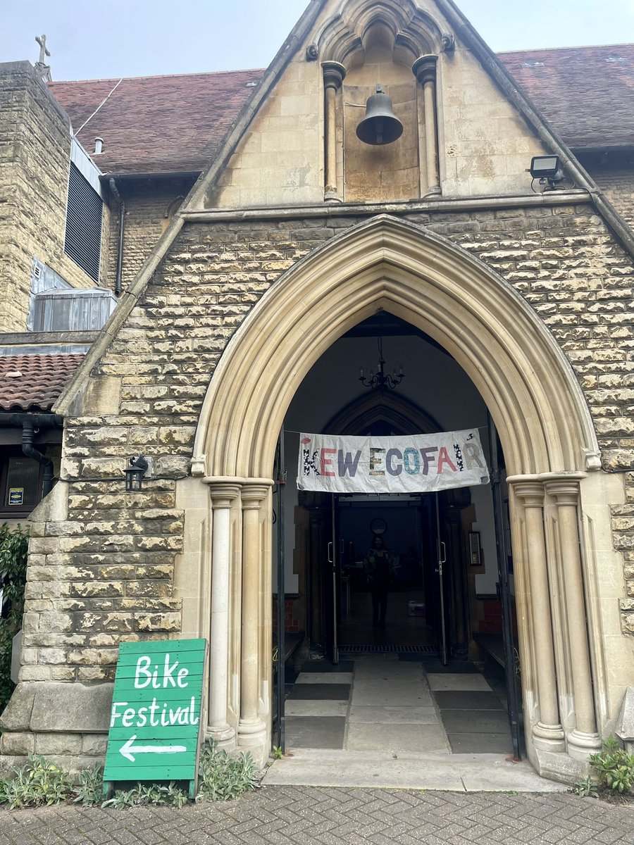KewEcofair's tweet photo. We’re open and ready! 🎉

Come down to @stlukeskew - here until 3pm! https://t.co/XBJMEEwFSa