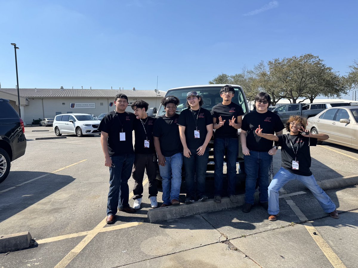 Auto_Tech_LCISD's tweet photo. Let’s get ready to have a great Auto Fest!!!

Spectators are free!

Car show participants you can register and pay at the gate with cash or make the checks out to payable to Auto Tech LAF #52. https://t.co/XrQBkRCKfy
