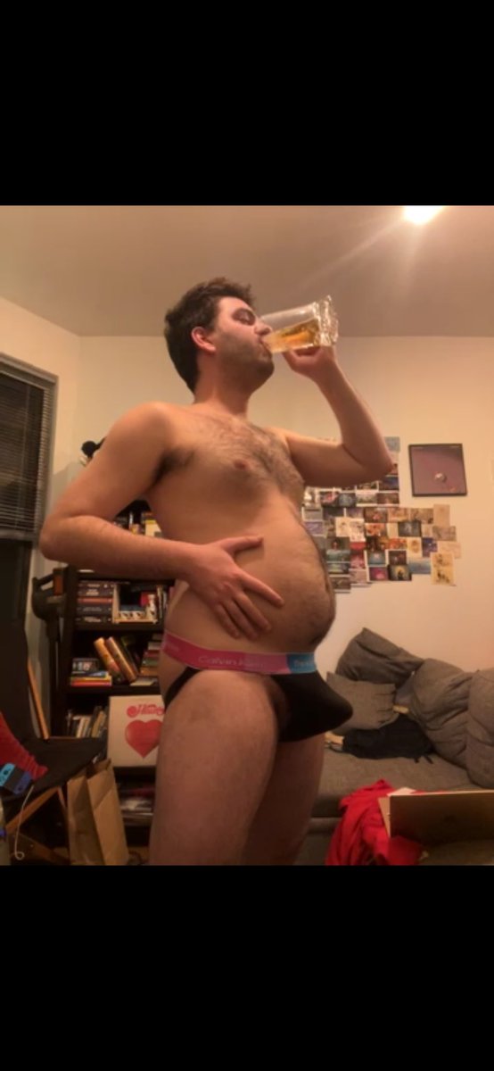 Who needs a beer keg when you’ve got a keg belly 😈