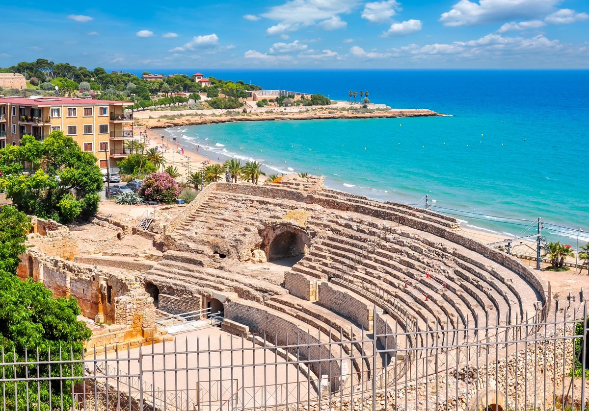 Tarragona_AC's tweet photo. Tarragona, una joia mediterrània: història, platges daurades, gastronomia deliciosa i un ambient acollidor que enamora. #Tarragona #Catalunya https://t.co/eYw835m2ET