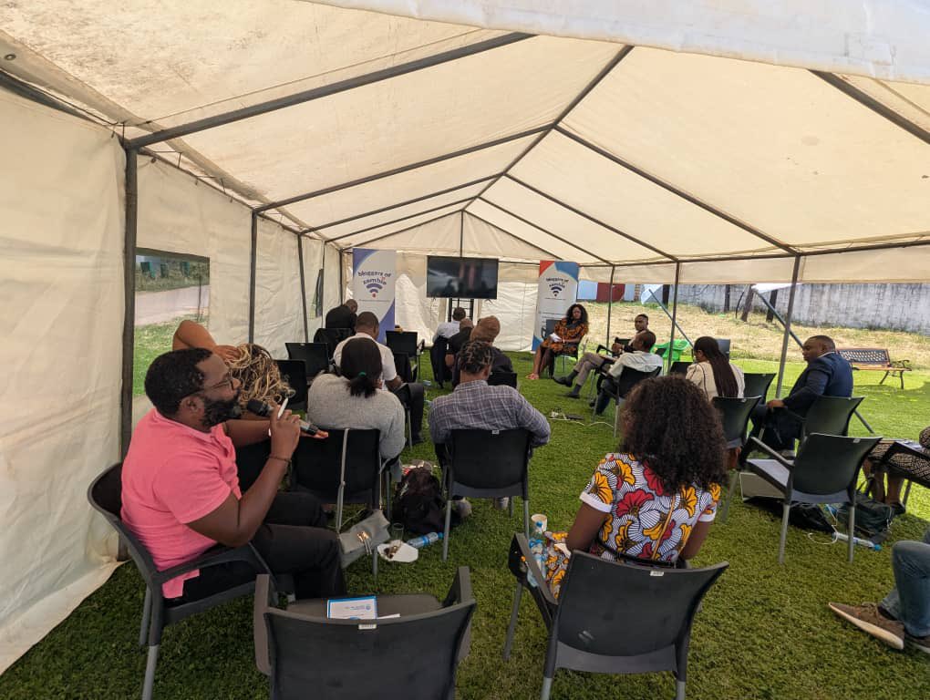 On Thursday, the <a href="/ZambiaFree/">Free Press Initiative Zambia</a> joined other CSOs for a discussion organized by <a href="/zambloggers/">Bloggers Of Zambia</a>, focused on shaping Zambia’s digital future. The meeting evaluated the CSOs collective progress and strengthening advocacy efforts in the digital space.  More here: facebook.com/share/16ME7o2p…