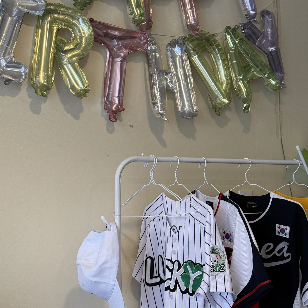 wo1126y's tweet image. 정윤호 잘생겼어요
윤호 생일축하합니다
🤍🤍🤍🤍🤍🤍🪽
#PERFECTGAME