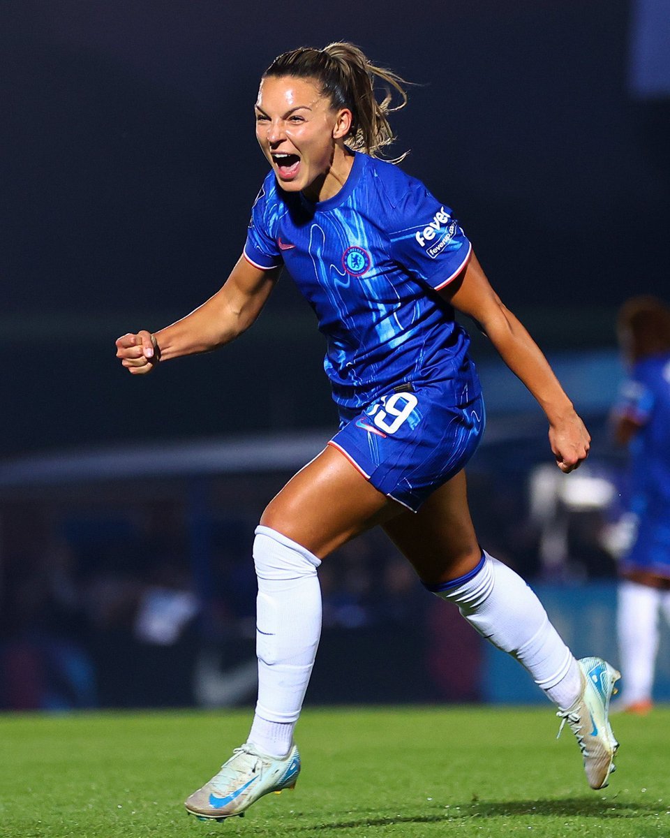 Johanna Rytting Kaneryd has the most progressive carries in the WSL this season💫

🥇82 Johanna Rytting Kaneryd 🔵
🥈55 Kirsty Hanson 🟣
🥉51 Aoba Fujino 🌊
41 Lauren Hemp 🌊
41 Caitlin Foord 🔫
41 Mariona Caldentey 🔫
40 Alessia Russo 🔫
40 Sandy Baltimore 🔵

#BarclaysWSL #CFCW