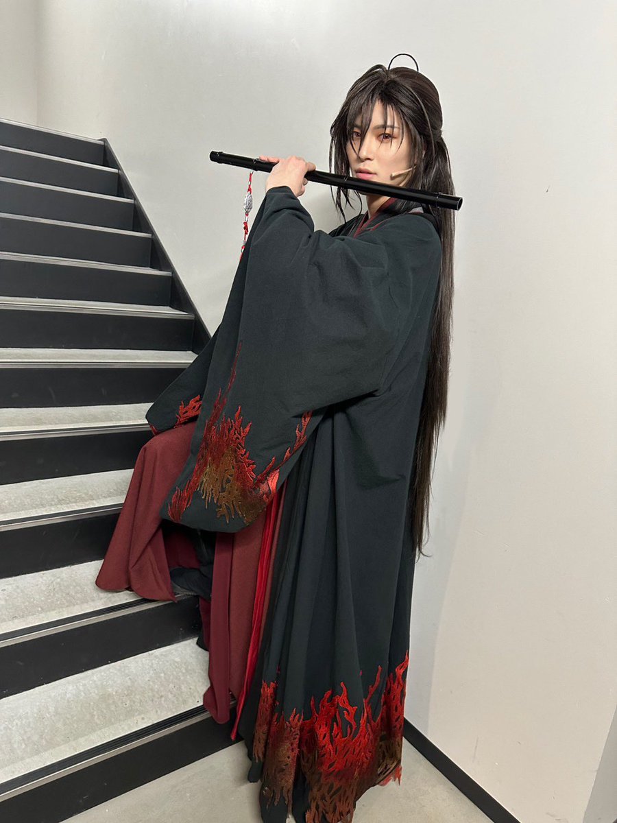 shunya__kaneko's tweet photo. 舞台『魔道祖師』邂逅編
ついに幕を開けました。
マチネ公演ご来場ありがとうございました。

僕にとっては初舞台、初公演。
こんなにも素敵な景色を見させていただき、感動しました。

これからもカンパニーの皆さんと一緒に『魔道祖師』というステキな世界観をお届けしたいと思います。

#ステそし https://t.co/pdOpBGGc5A
