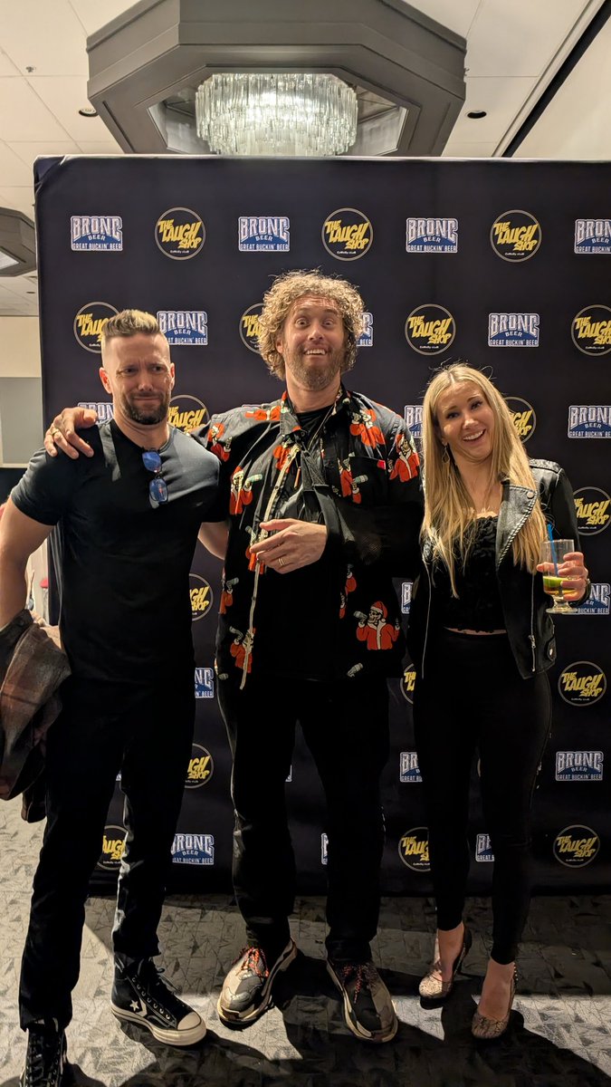 BTCsessions's tweet image. Looking sexy with @nottjmiller and @MrsSessions