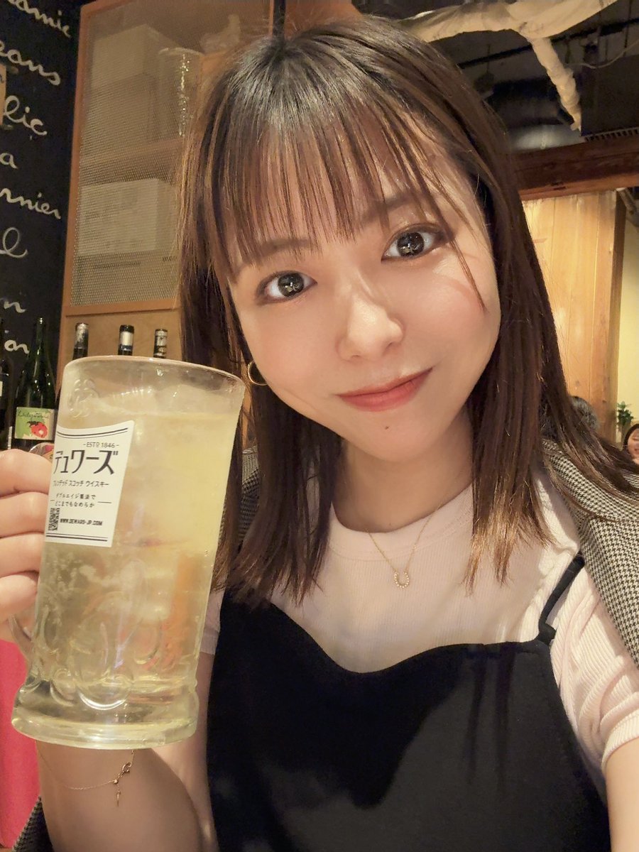 mii000288's tweet image. 昼飲み〜🍻✨
久しぶりの洋食うま〜😭😭
昼飲み最高過ぎる😂😂