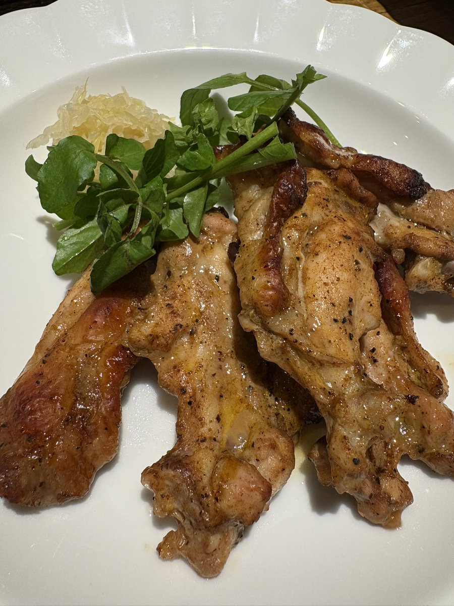 mii000288's tweet image. 昼飲み〜🍻✨
久しぶりの洋食うま〜😭😭
昼飲み最高過ぎる😂😂