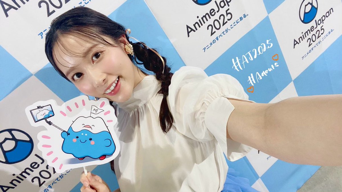 anju_inami's tweet photo. 📍AnimeJapan 2025⭐️
『ラブライブ！サンシャイン!!』
デジタルフィギュア｢ #ホロモデル ｣🌈
スペシャルトークライブ@ WHITE STAGE🤍

ご来場の皆さま、そして
配信でご視聴頂きました皆さま
ありがとうございましたー！！✨️

ぜひこれを機に
素敵なAqours Lifeに
もっともっと、彩りを…っ🍊🌸
#AJ2025 #Iovelive #Aqours