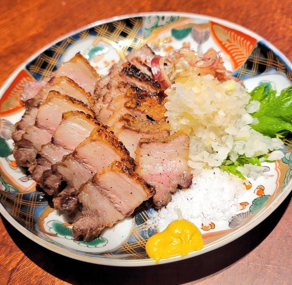 satomin_room's tweet photo. ジビエ大好きなので最近は猪・鴨・鹿のお店をあちこち開拓中。素材にストーリーを感じるお店は、料理人の調理はもちろん、猟師も素晴らしい。心の中のグランメゾン東京のキムタクが天を仰いでる
#Top100Restaurant
#Japan
#WildGameMeat https://t.co/bG2TJIorTh