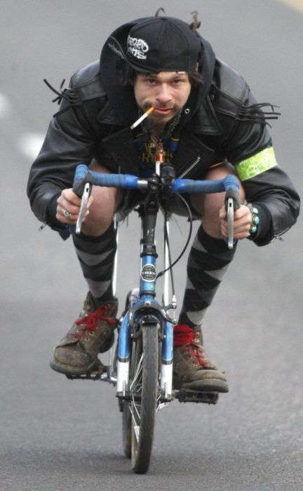 withcustardpls's tweet photo. @faustocoppi60 @rogla seen here seen testing his new position after consultation with. @matmohoric #dropperpost https://t.co/472WSNkVLI