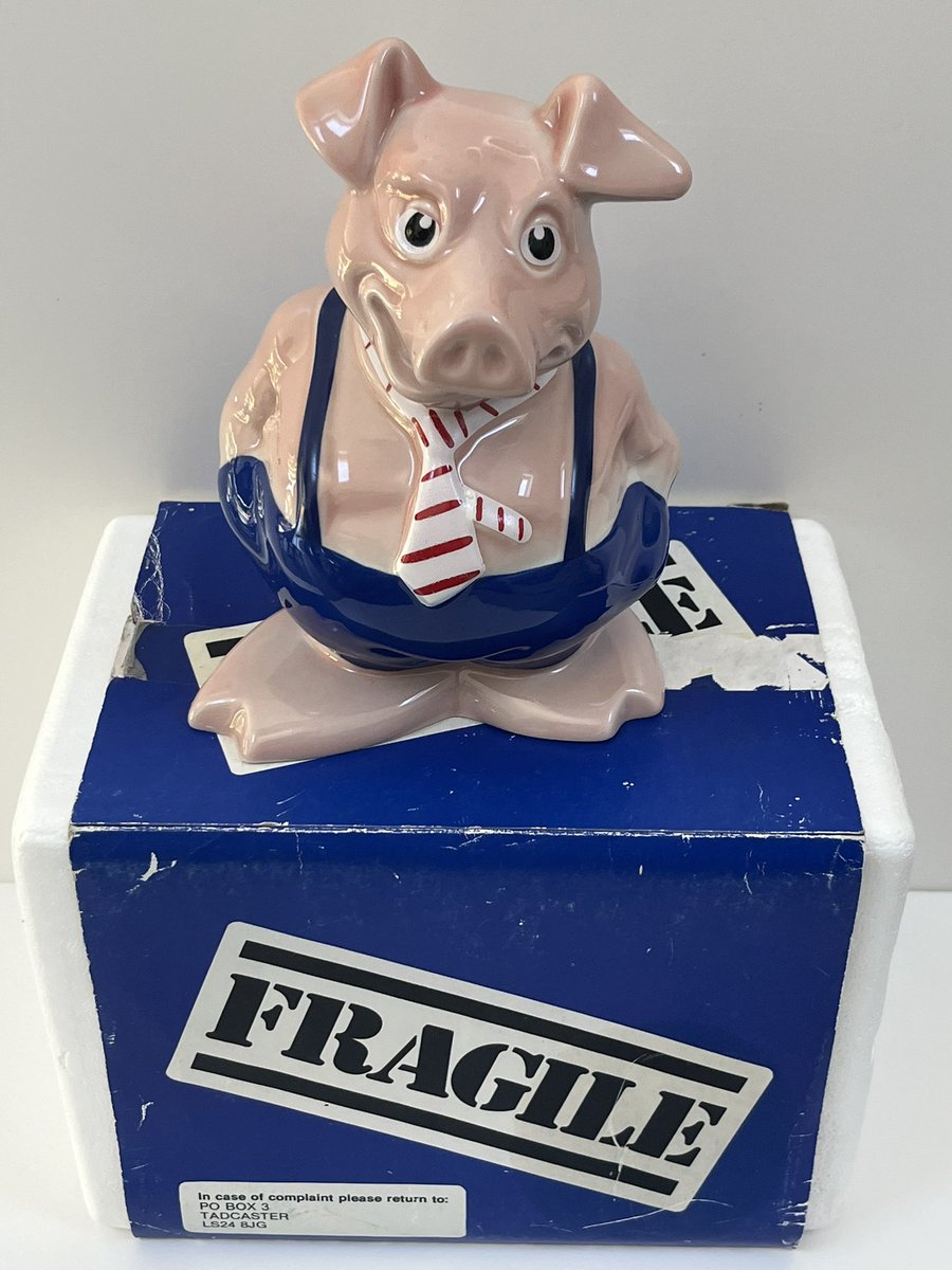 natwestpigs's tweet photo. @bohaynowell @hoxtonwanka Do you still have your NatWest pigs ? https://t.co/7fPGAdPFry