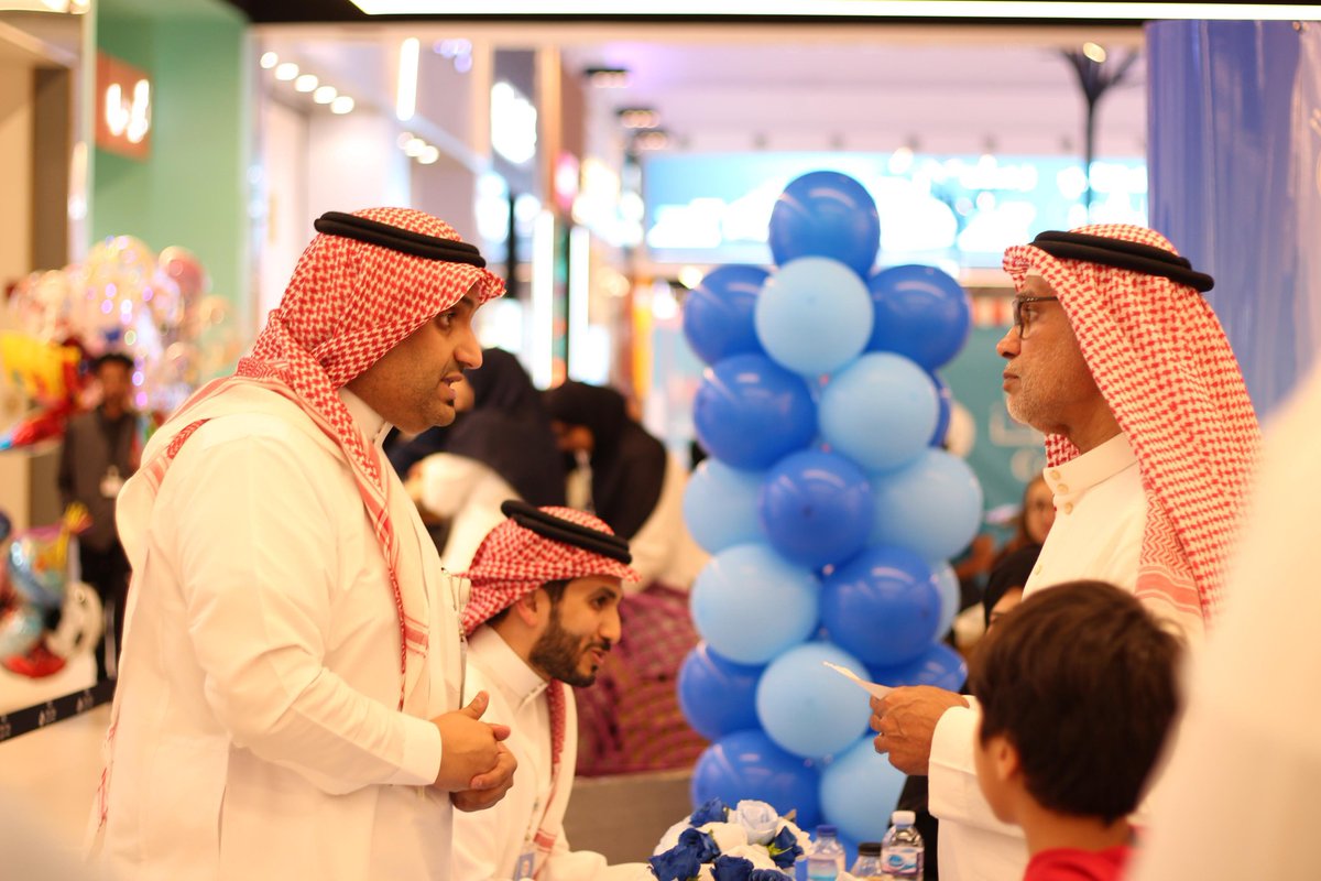 Abdulrahman Alotaibi.د.عبدالرحمن العتيبي (@aotaib1) on Twitter photo نجحت الحملة التوعوية في تحقيق أهدافها بمشاركه فعاله من طلاب كلية الطب بجامعة جدة ومجموعة من الأستشاريين،  بمناسبة شهر مارس، #أورام_القولون_والمستقيم،  يوم الجمعة ٢١ مارس  بمدينه جده ، ذا فيلج مول ،  برعاية <a href="/UOfjeddah/">جامعة جدة</a> ، <a href="/sscrssa/">الجمعية السعودية لجراحة القولون و المستقيم</a>  
<a href="/DSFHospital/">مستشفى د. سليمان فقيه - جدة</a> 
نادي الطب الباطني وطب الاورام نجحت الحملة التوعوية في تحقيق أهدافها بمشاركه فعاله من طلاب كلية الطب بجامعة جدة ومجموعة من الأستشاريين،  بمناسبة شهر مارس، #أورام_القولون_والمستقيم،  يوم الجمعة ٢١ مارس  بمدينه جده ، ذا فيلج مول ،  برعاية <a href="/UOfjeddah/">جامعة جدة</a> ، <a href="/sscrssa/">الجمعية السعودية لجراحة القولون و المستقيم</a>  
<a href="/DSFHospital/">مستشفى د. سليمان فقيه - جدة</a> 
نادي الطب الباطني وطب الاورام