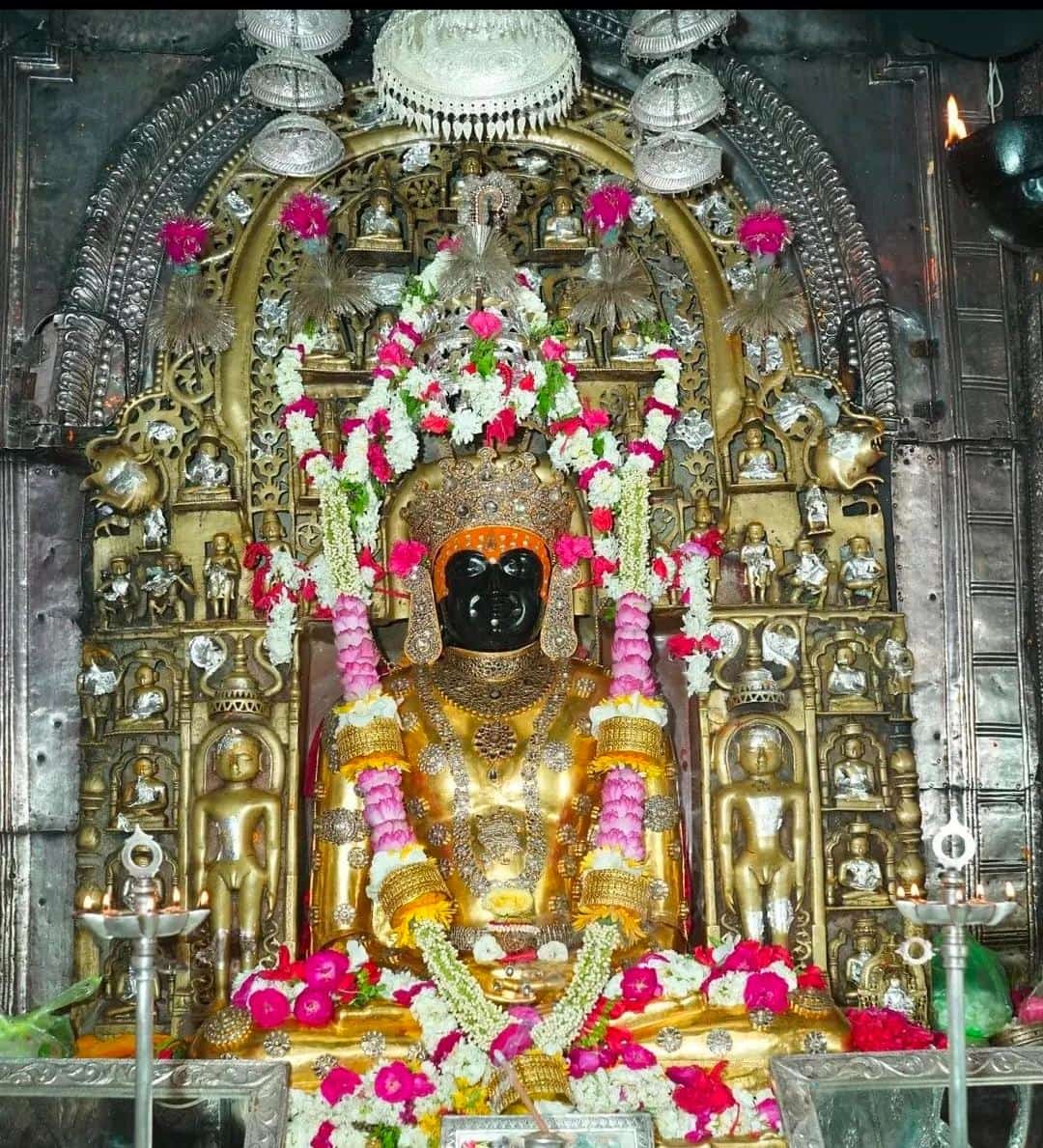 Madhuri82699156's tweet image. श्री श्री 1008 ऋषभदेव (केसरियानाथजी) भगवान के शुभ जन्मोत्सव पर्व की हार्दिक बधाई और शुभकामनाएं।

भगवान ऋषभदेव का आशीर्वाद सभी पर बना रहे 🙏🥰
@vivekgurjar_ras
 #rishabhdev #kesariyanath
#rishabhdevjanmotsav #dhulev