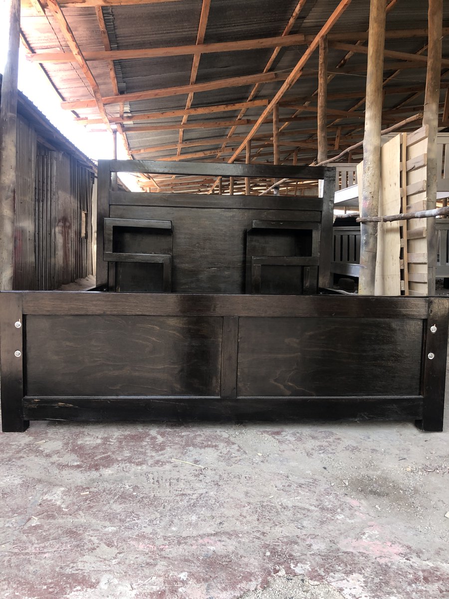 royal_pallets's tweet photo. Fully custom made kingsize beds done and finished just how you love it. for inquiries call/whatsapp 0740694770

Naivasha
Aoko #MasculinitySaturday #BishopsandBullets https://t.co/pWU90CH32P