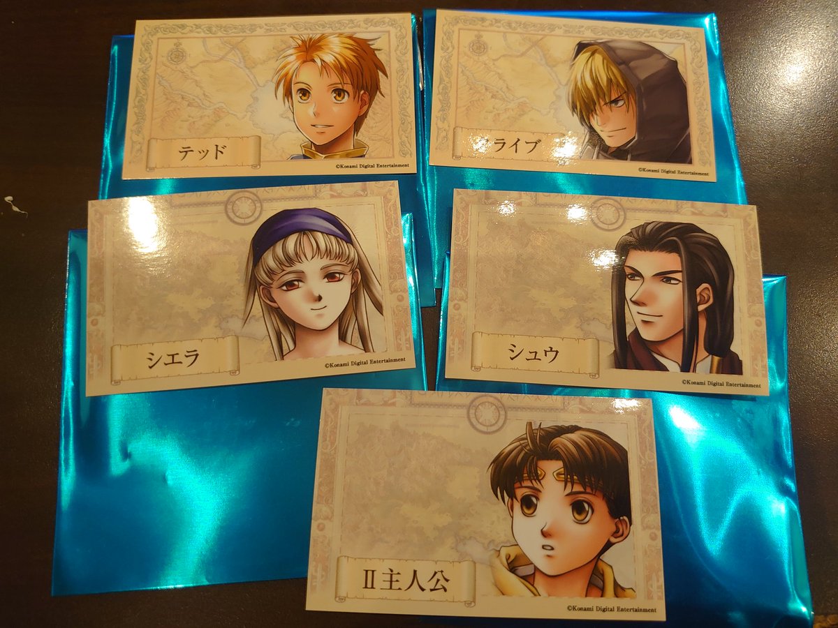 ice_timer_110's tweet photo. 【交換】
幻想水滸伝　パセラ　ブロマイド

譲）テッド　クライブ　Ⅱ主人公　シュウ　シエラ

求）ビクトール　カミュー

本日秋葉原での交換、または後日郵送での交換希望

コンプ目的です。出先のため画像にIDなしですが、宜しくお願いします。 https://t.co/4mjxYOg1Rh
