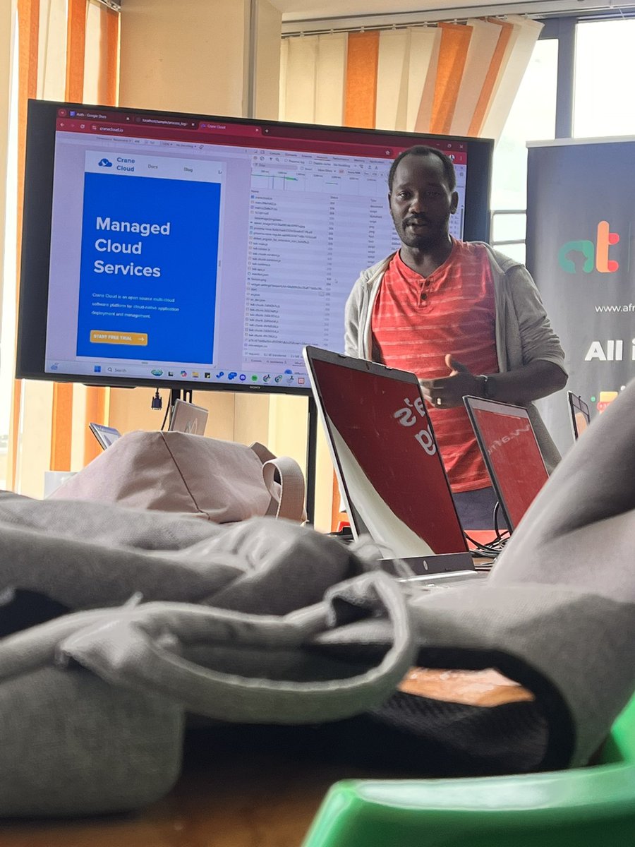JohnsonMakmot's tweet image. Networking fundamentals from @oquidave 
@ATCommunityKla @ATWomenInTech @Africastalking @ganafaR 
#welovenerds 
#CyberSecurity 
@CraneCloud_io