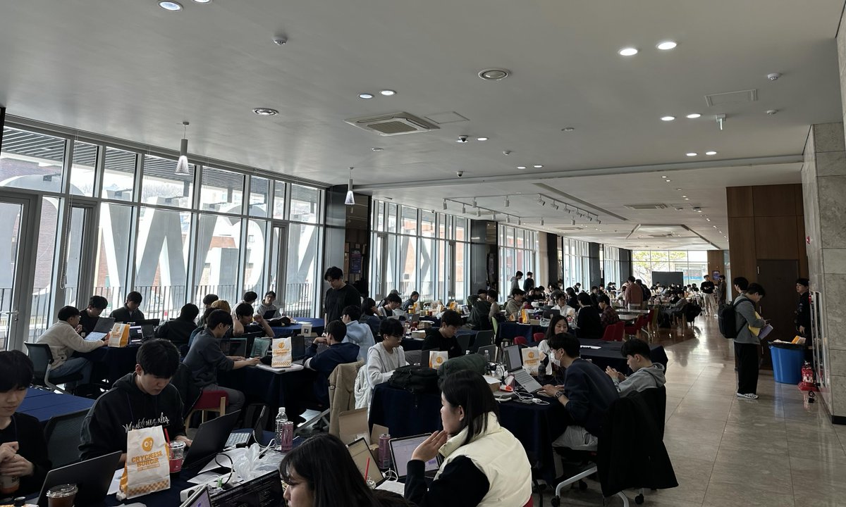 AllThatNode's tweet image. And of course… seeing builders in action is what it&apos;s all about 🧑‍💻⚡️

From idea to execution, powered by @allthatnode&apos;s #XRPL RPC endpoints.

Can&apos;t wait to see what gets shipped! 🔥

#XRPLHackathon #BuildOnXRPL