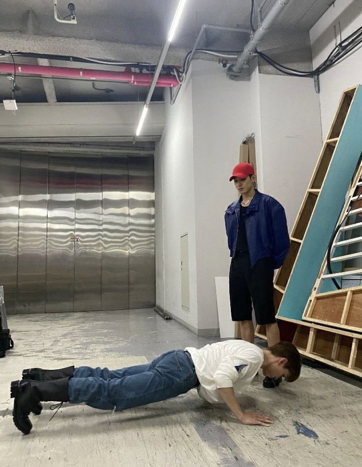 vernonewoo's tweet photo. whatever you call this genre of wonsol photos https://t.co/d8JTIYMOcw