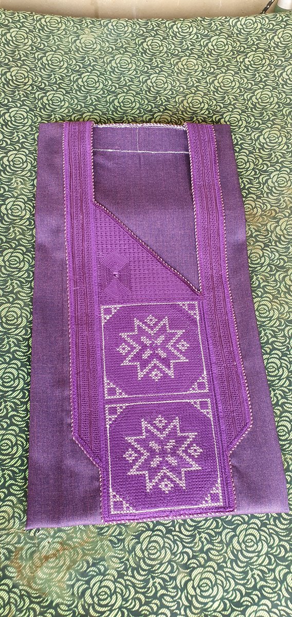 _tolulope___'s tweet photo. A groom’s regal moment begins with the perfect agbada. Woven with heritage, stitched with love, and designed for a lifetime of memories. - @SevynThrtn 
#ThreadsOfSevynThrtn

📍 Ibadan
 Delivery Nationwide
💸 ₦60,000

Pls RT https://t.co/0k4gOYkPwM
