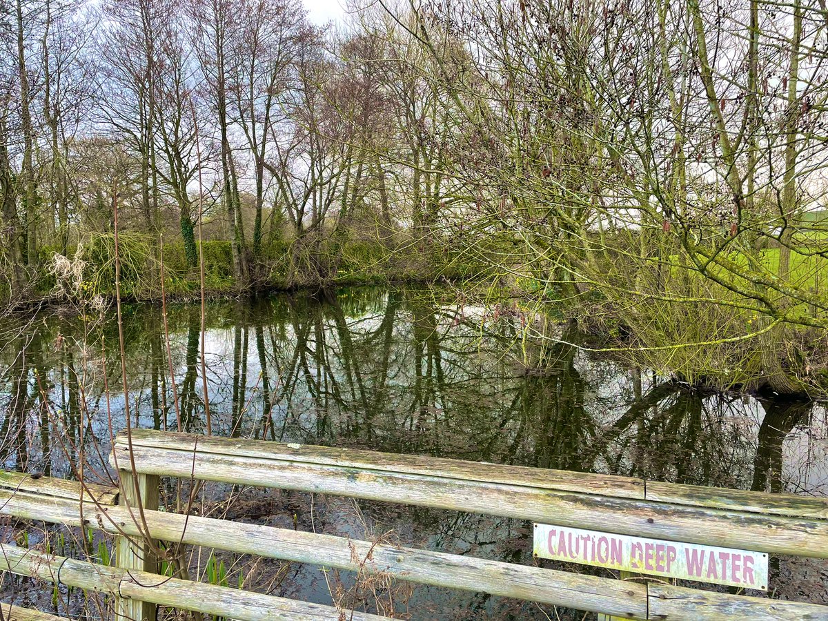 EmilKalinowski's tweet photo. “Caution! Deep Waters” warns a sign on my trek to @haycastle for the first full day of the #WeekendOfMistakes by @EdinburghLoM. 

Economists, journalists, academics, practitioners, historians all expounding on financial errors of the past—and where to find them now!

Also, beer. https://t.co/6QaaC7Enhy