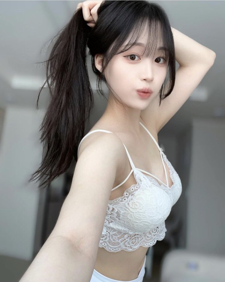 马来西亚约炮
有喜欢水嫩多汁嘛？
本人单身可约，学生妹
安全可靠，有意者私信我呗
#新加坡约炮  #马来西亚约炮